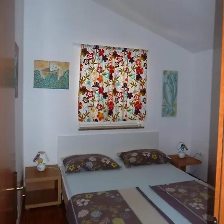 Merlin Apartment