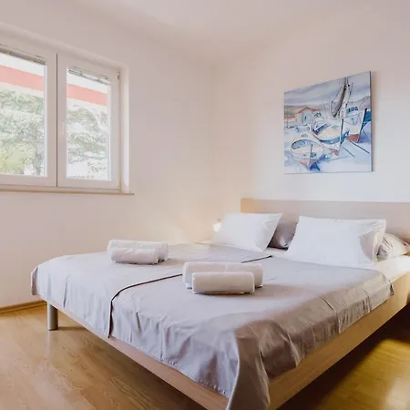 Merlin Apartment